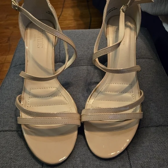 David's Bridal | Crisscross Strap High Heel Sandals Dress Shoes | Size 8.5, Nude - Picture 5 of 6